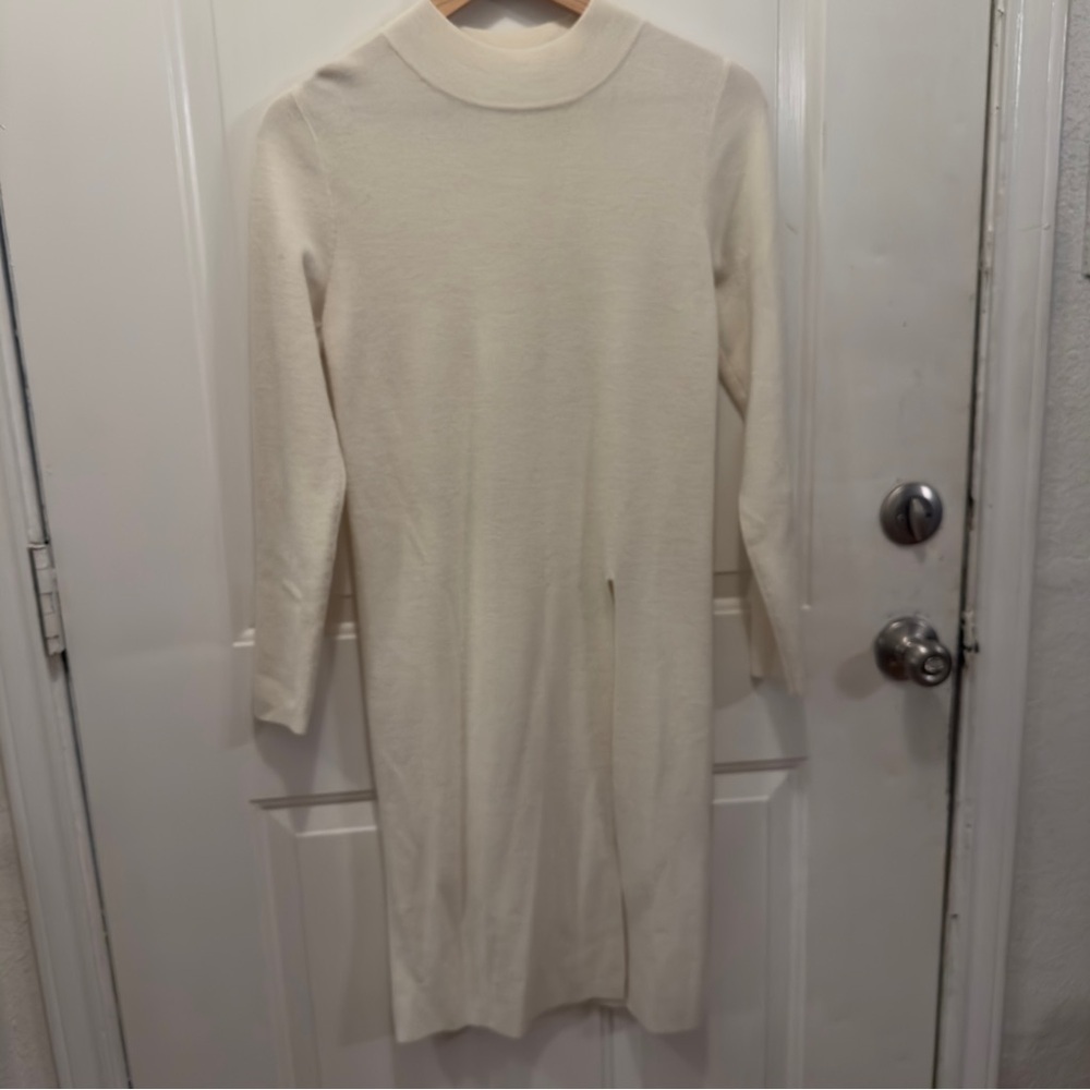 Amii Elegant Cream Long Sleeve Dress With High Slit